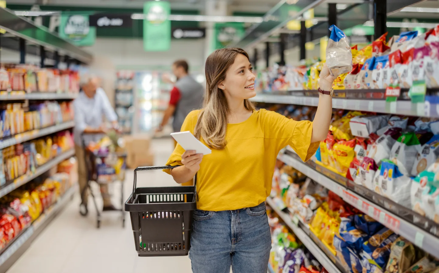 Winning the Aisle: The Role of Visual Packaging in Consumer Decisions